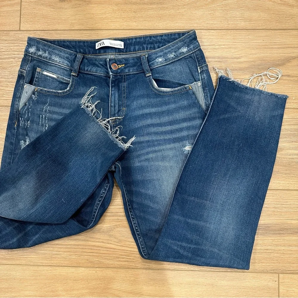 Zara Distressed Straight Leg Jeans. Size: 6 Women’s - Picture 9 of 16